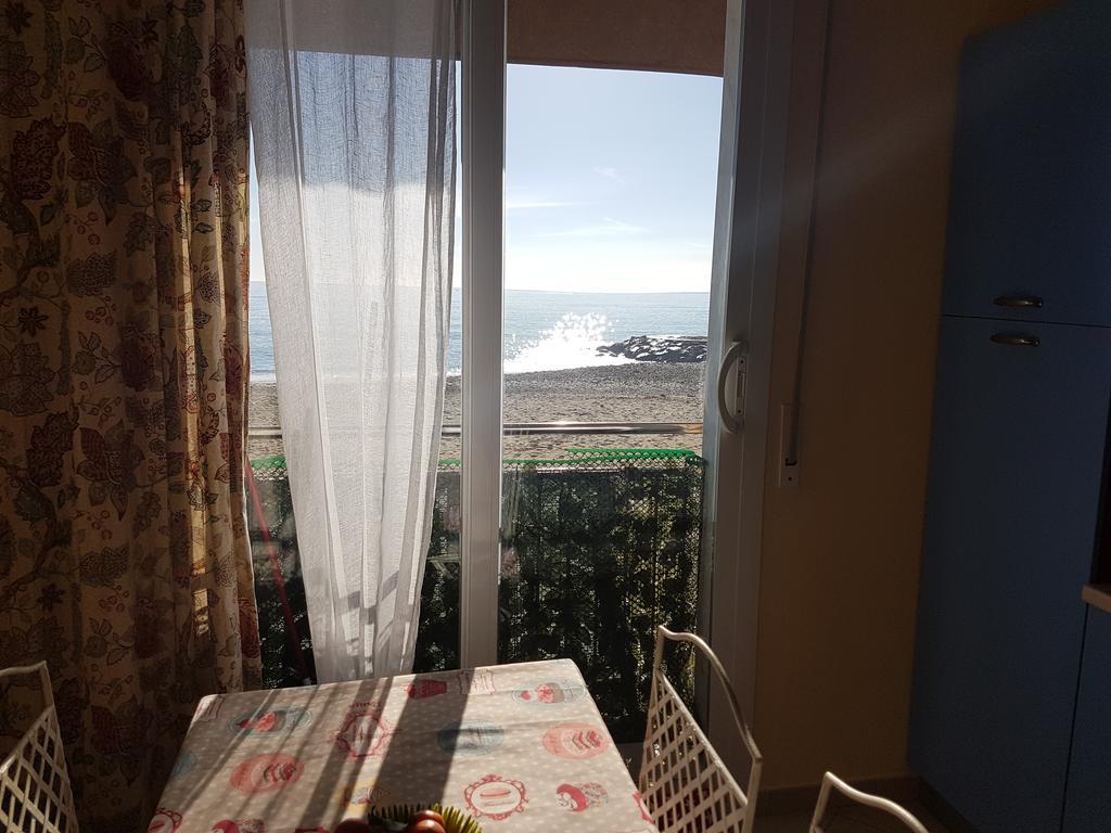 La Casa Di Pepe Apartment Pietra Ligure Exterior photo