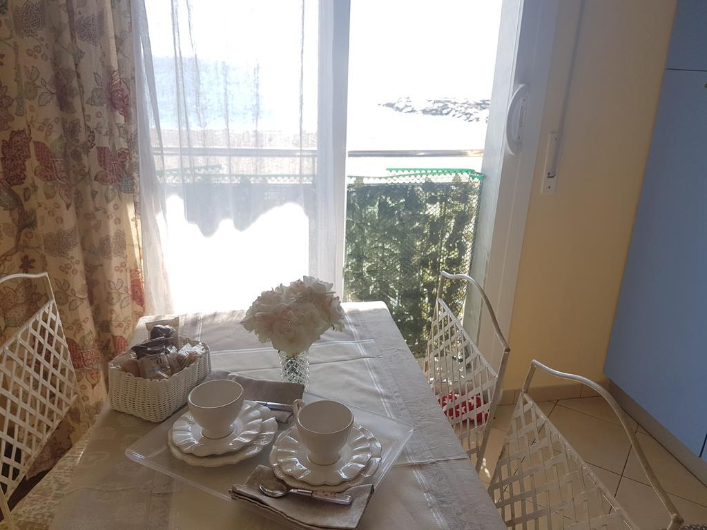 La Casa Di Pepe Apartment Pietra Ligure Exterior photo